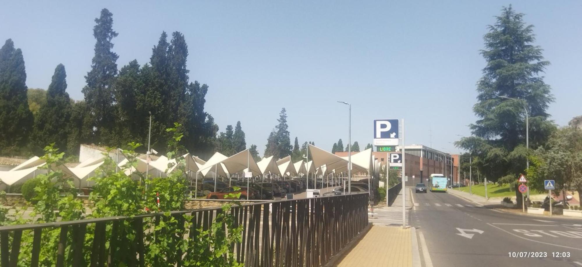 Puerta Sevilla Parking Gratis Córdoba Exterior foto